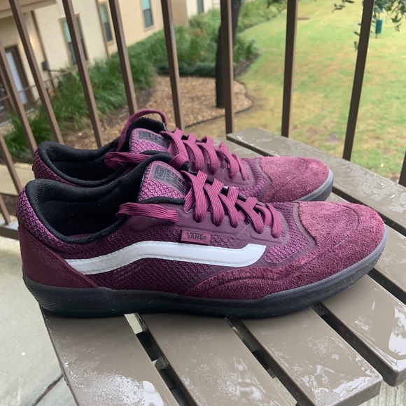 vans ave pro maroon